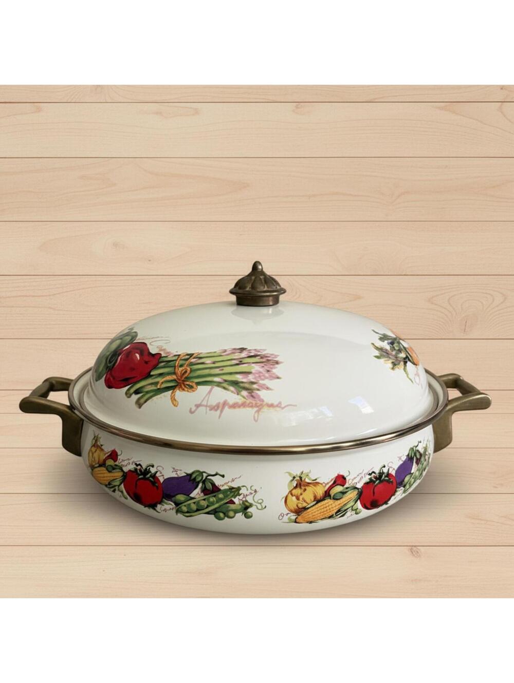 Vintage Farmers Market 10" Casserole Pot Vegetable Motif w/ Brass Hardware Pan